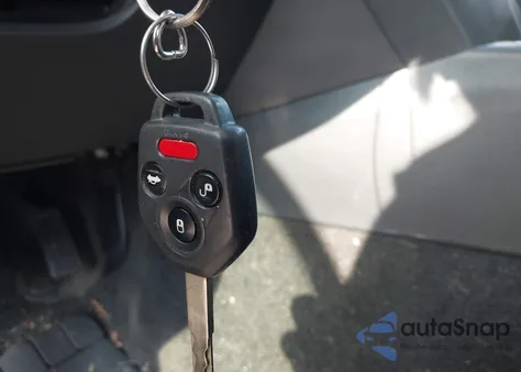 2013 Subaru Outback 2.5I z USA, uszkodzony, nr VIN 4S4BRCAC4D3249605